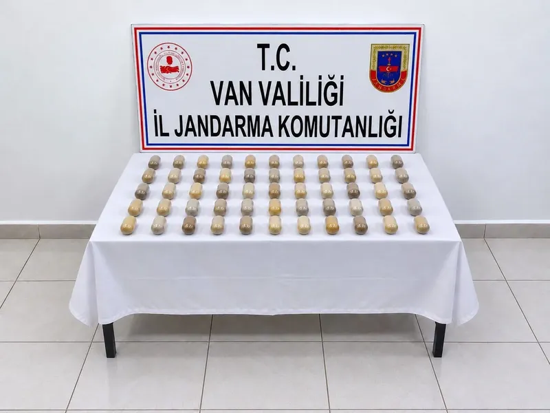 Midesinde ve bağırsaklarında 55 kapsül metamfetamin taşıyan şahıs tutuklandı