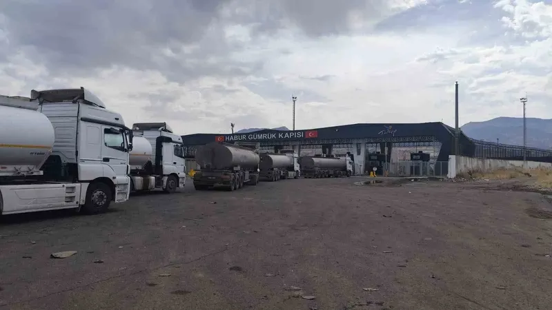 Habur’da tır şoförleri tepki gösterdi
