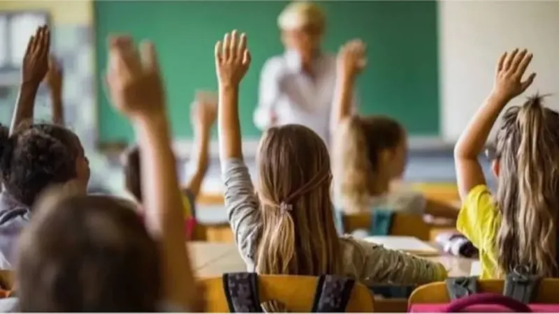Öğretmenlik ikiye bölünüyor: İlkokullar için “yeni model”