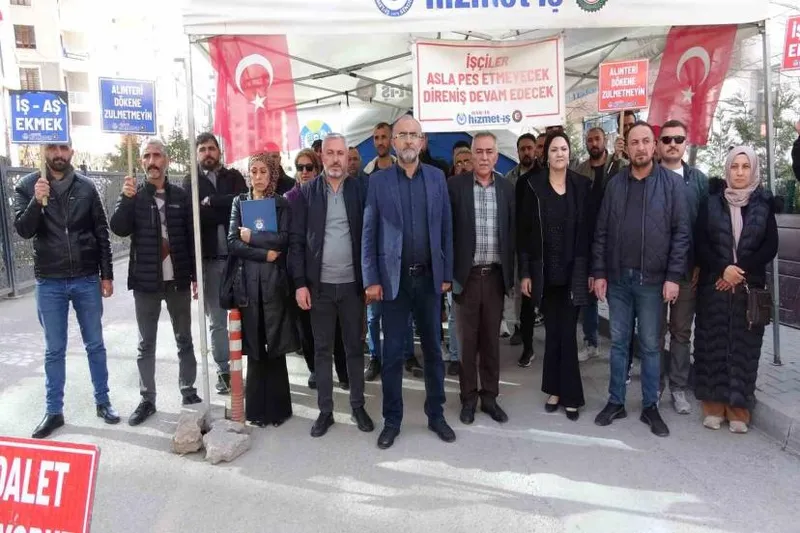 Van’da işten çıkarılanlar bir bayramı daha buruk karşıladı