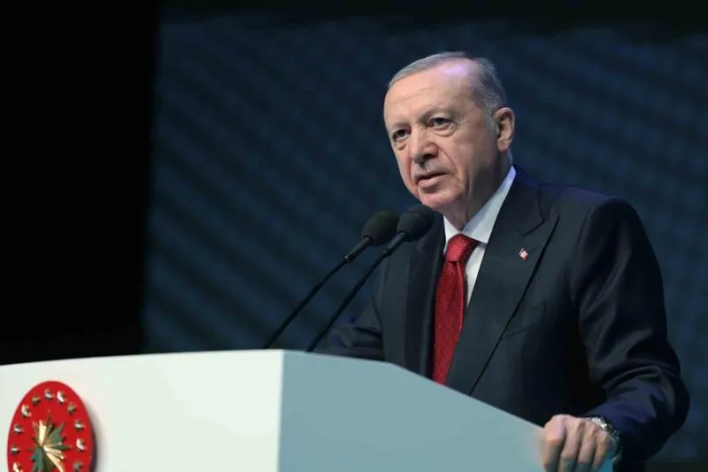 Erdoğan'dan Özel'e Sert Eleştiri