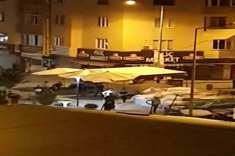 Gece yarısı sokak kavgası