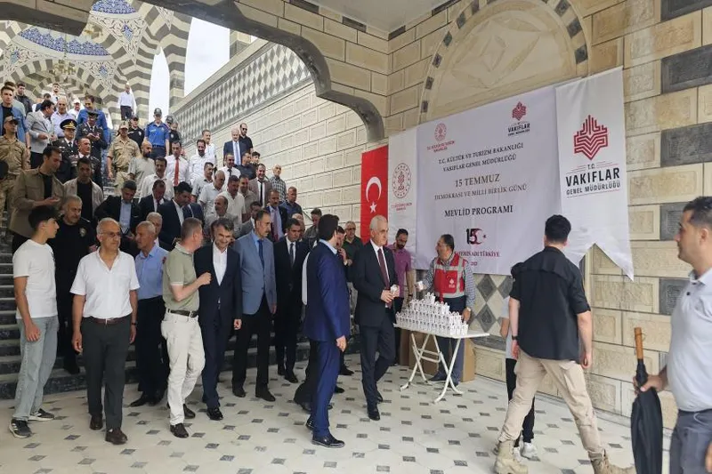 15 Temmuz Ruhu Bitlis'ten Van'a Coşkuyla Yaşatıldı