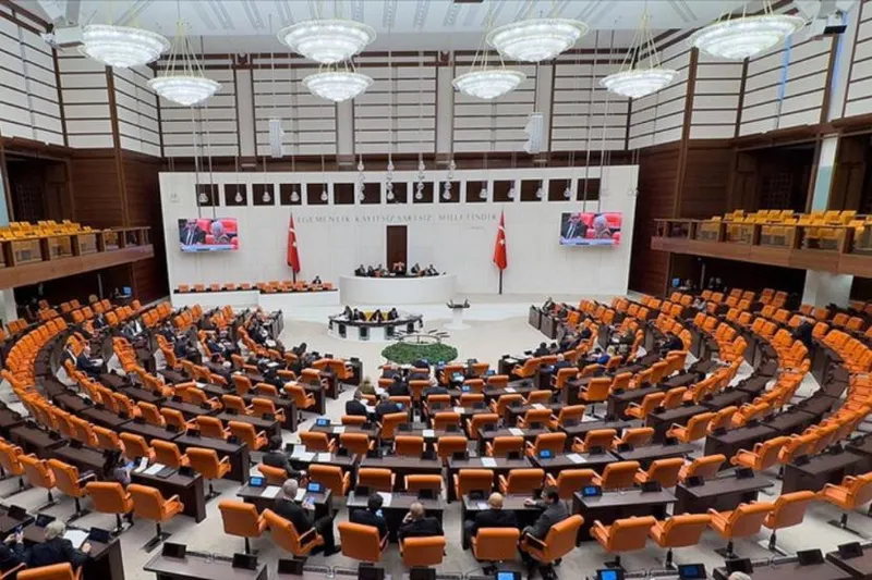 Ahlaka aykırı durumlara hapis cezası geliyor