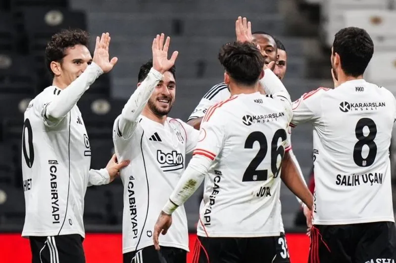 Beşiktaş'ın yenilmezlik serisi 8 maça çıktı