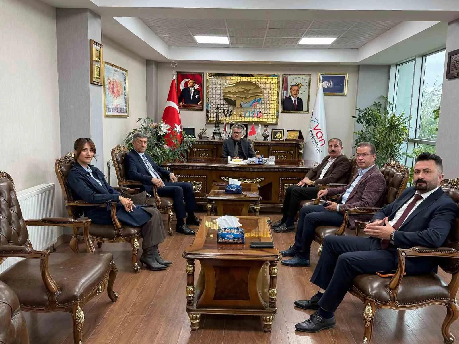 İş dünyasının temsilcilerinden Van OSB’ye ziyaret