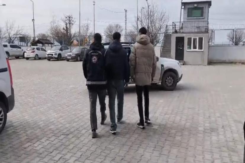 Van’da göçmen kaçakçılığına 6 tutuklama