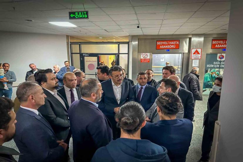 Vali Çelik trafik kazasında yaralanan vatandaşları ziyaret etti