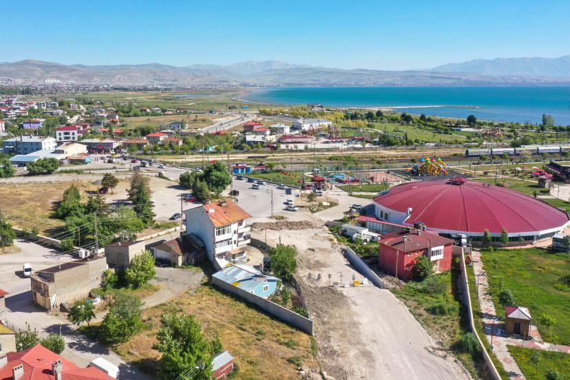 Sahil Yolu’nun İkinci Etabında Çalışmalar Sürüyor