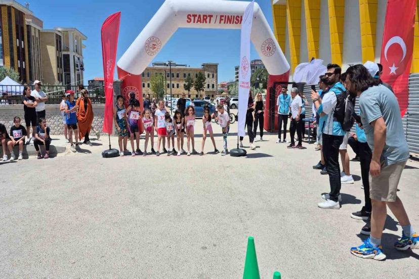 Van’da duatlon bölge yarışmaları yapıldı