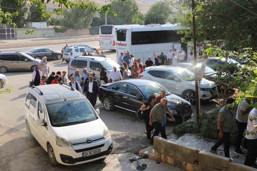 PKK’nın silah bırakma programını takip edecek heyet Irak’ta