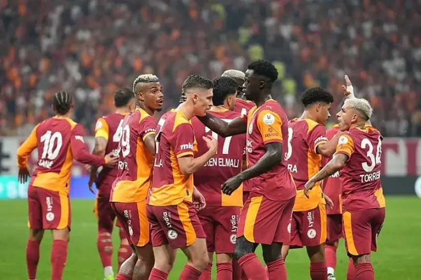 Galatasaray'dan Hakan Çalhanoğlu ve Barış Alper Yılmaz kararı!