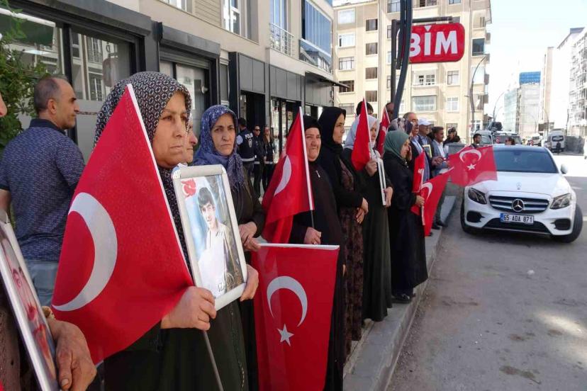Vanlı anne: "Barış olsun, bu acı bitsin"