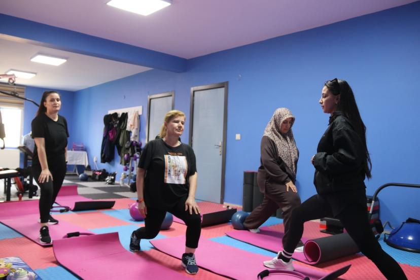 Edremit Belediyesi Fitness Kursuna Kadınlardan Yoğun İlgi