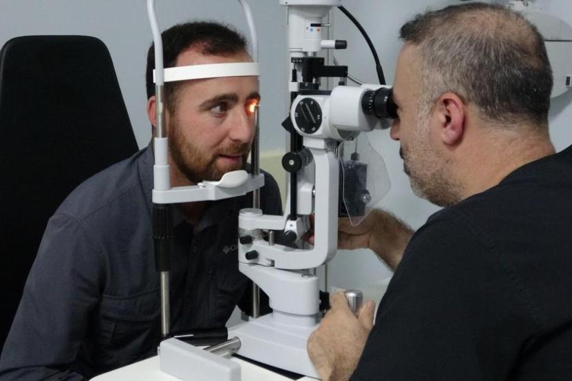 Van Eğitim ve Araştırma Hastanesi’nde ‘cross-linking’ yöntemiyle tedaviye başlandı
