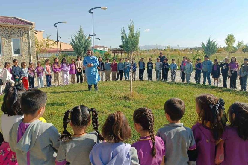 Van’da "4 Ekim Dünya Hayvanları Koruma Günü" etkinliği