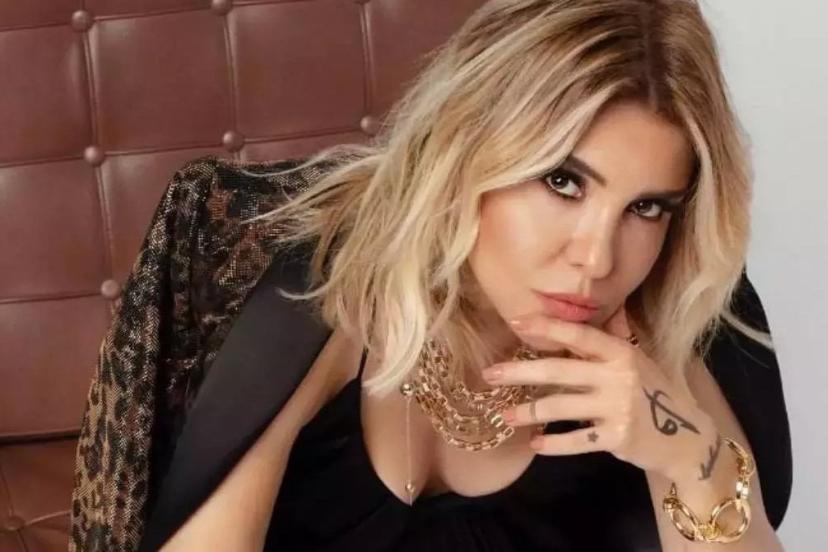 Gülben Ergen'den Mustafa Destici'ye