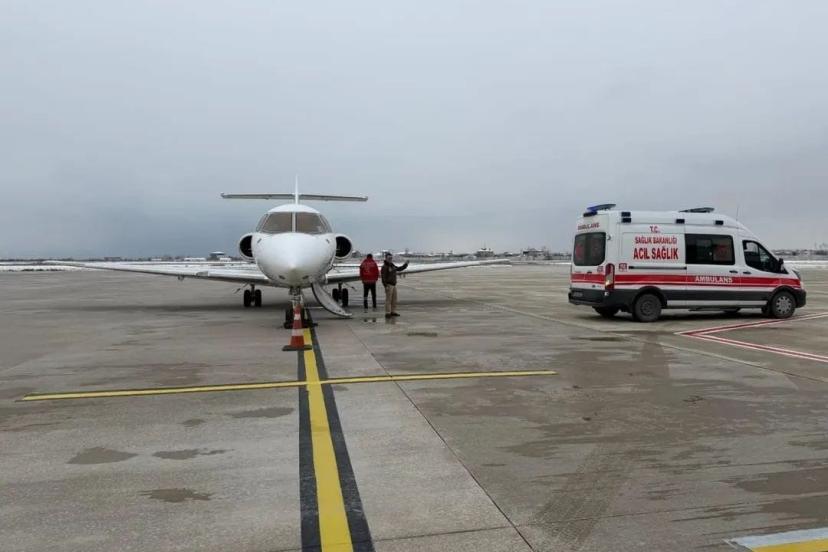 Yenidoğan bebek uçak ambulansla Konya’ya sevk edildi