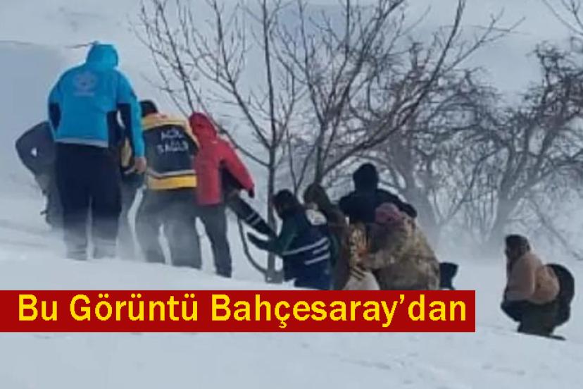 Bahçesaray’da hamile kadın helikopterle hastaneye ulaştırıldı