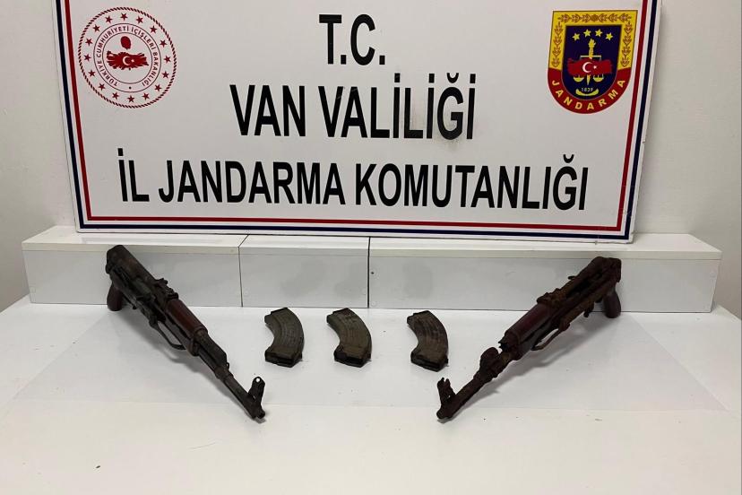 Başkale’de uzun namlulu silah ele geçirildi