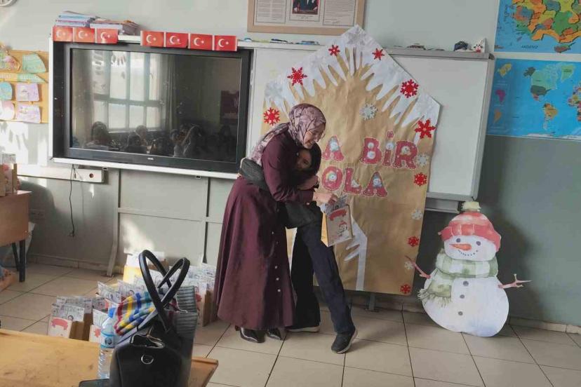 Erciş’te öğrencilerin karne sevinci