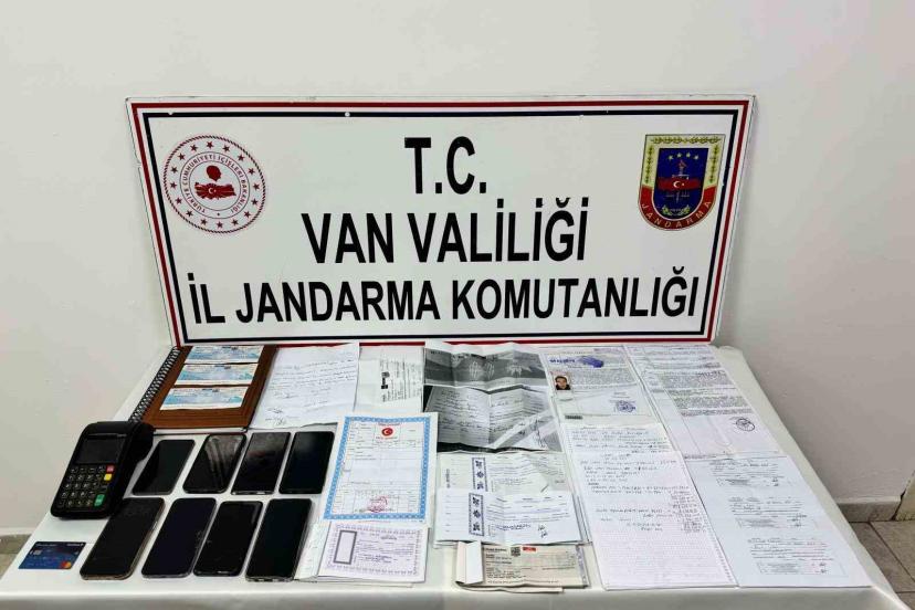 Van’da ‘tefecilik’ operasyonu: 8 gözaltı