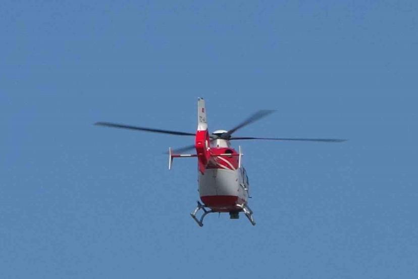 Bahçesaray’da 40 yaşındaki hasta ambulans helikopter ile Van’a getirildi
