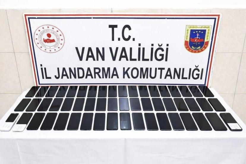 Van’da 1 milyon 750 bin TL değerinde kaçak eşya ele geçirildi