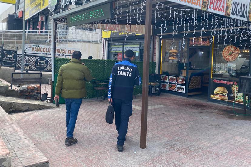 Edremit’te kaldırım işgali denetimi