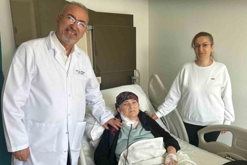20 yıllık tümör Van’da yapılan ameliyatla alındı