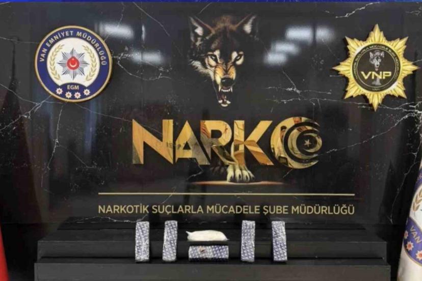 Van’da 4 kilo 260 gram eroin ele geçirildi