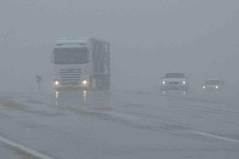 Van’da 50 yerleşim yerinin yolu kapalı