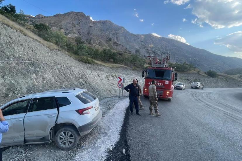 Hakkari’de Alternatif Yolda Kaza: 3 Yaralı