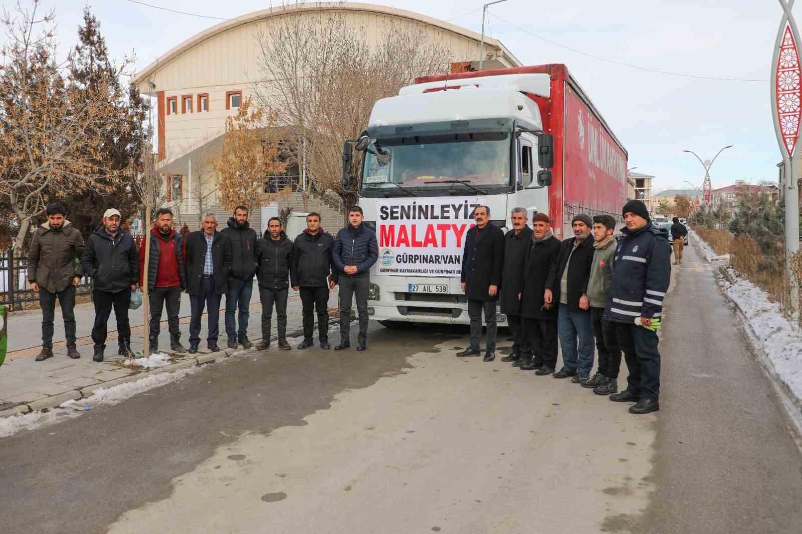 Gürpınar’da depremzedeler için seferberlik