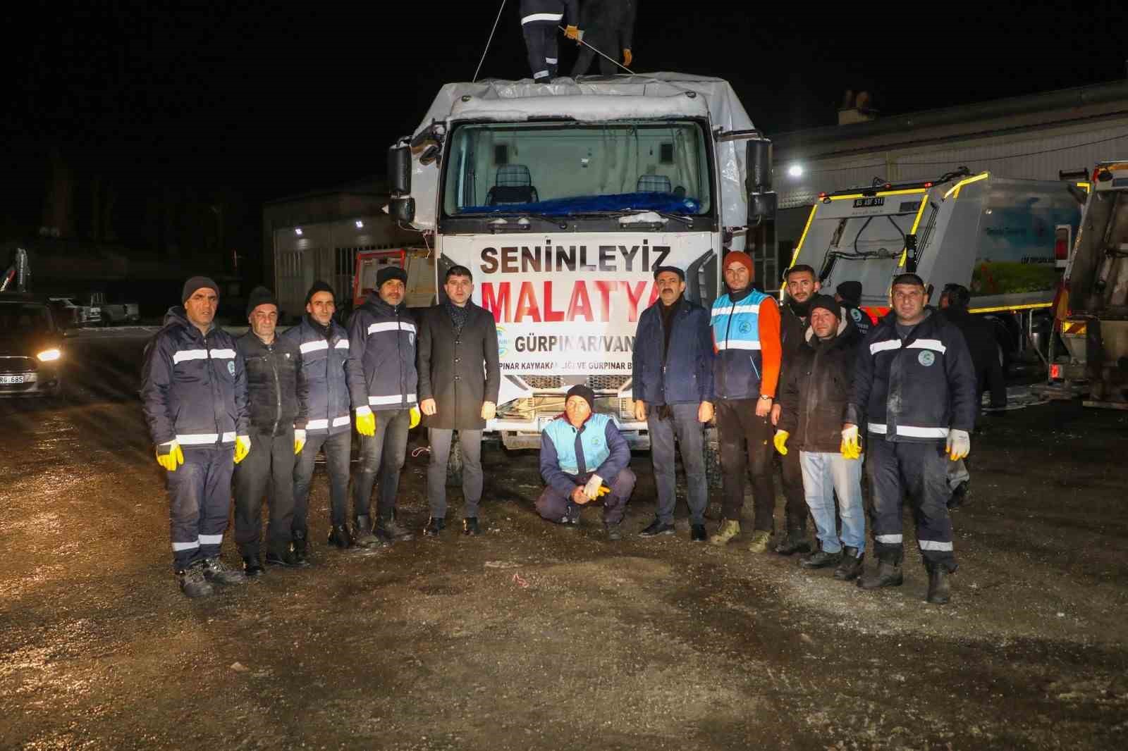 Gürpınar’da depremzedeler için seferberlik