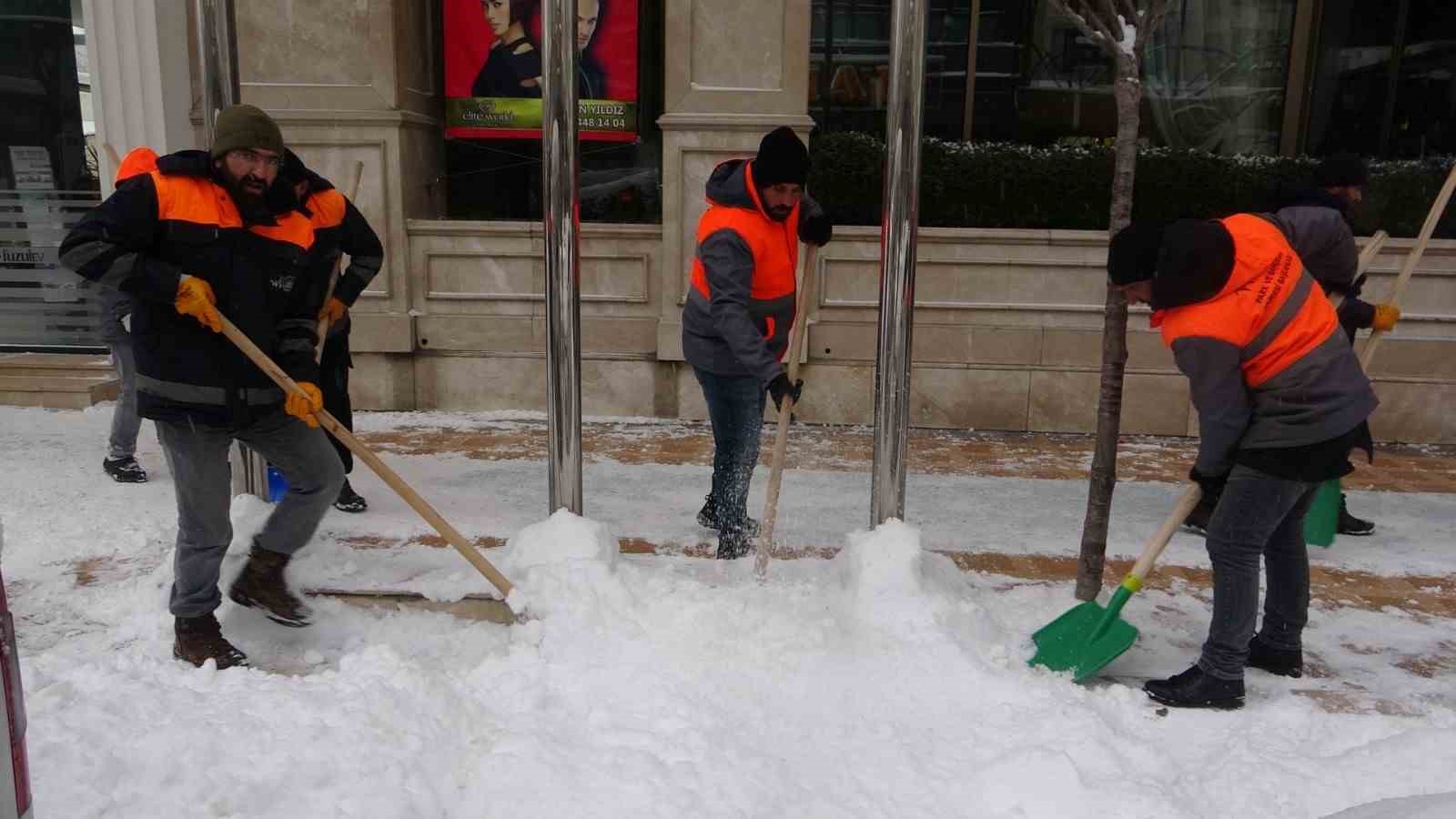 Van’da buruk kar sevinci