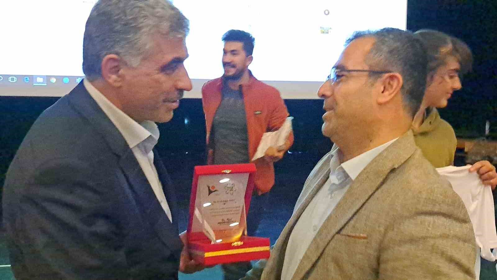 Erciş’te ‘Çevre Enerji ve İklim Değişikliği Konferansı’ düzenlendi