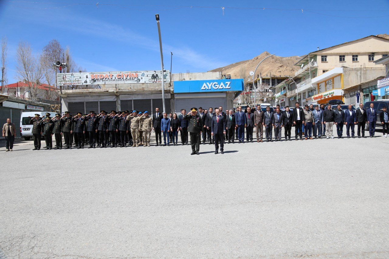 Başkale’nin düşman işgalinden kurtuluşu törenle kutlandı