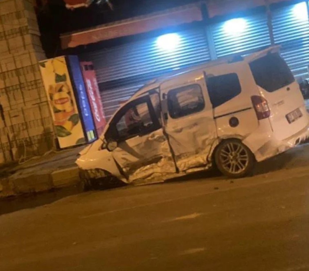 Van’da trafik kazası: 3 yaralı