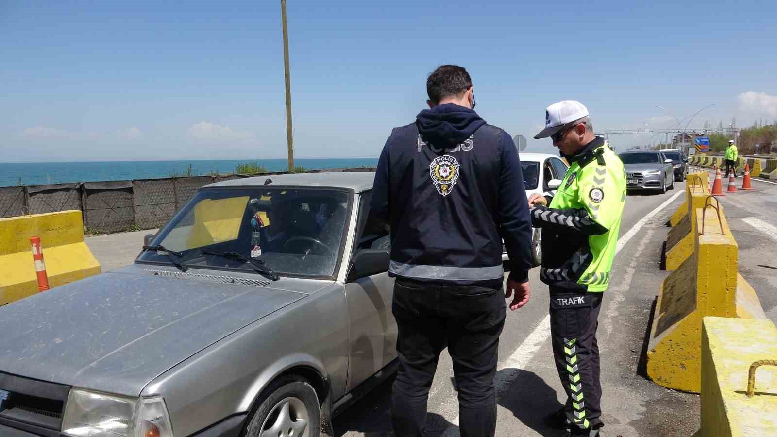 Van’da bayramın ilk günü helikopterli trafik denetimi