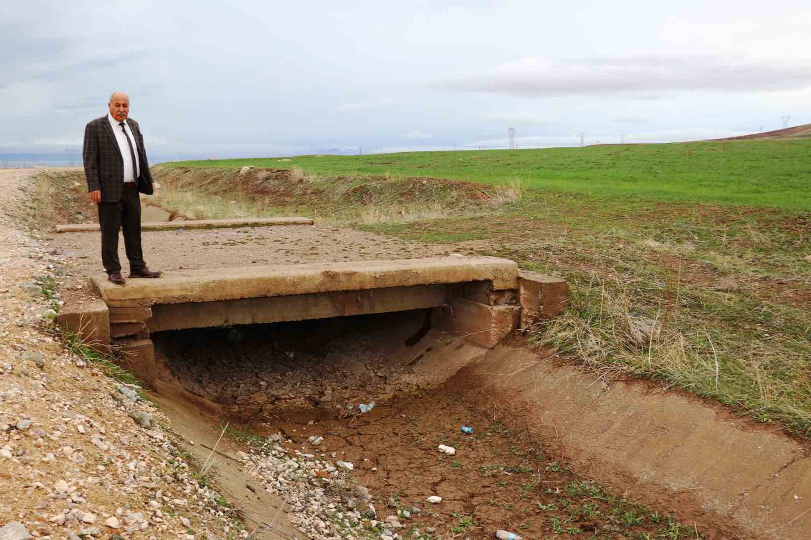 Mart-nisan yağmurları çiftçinin yüzünü güldürdü