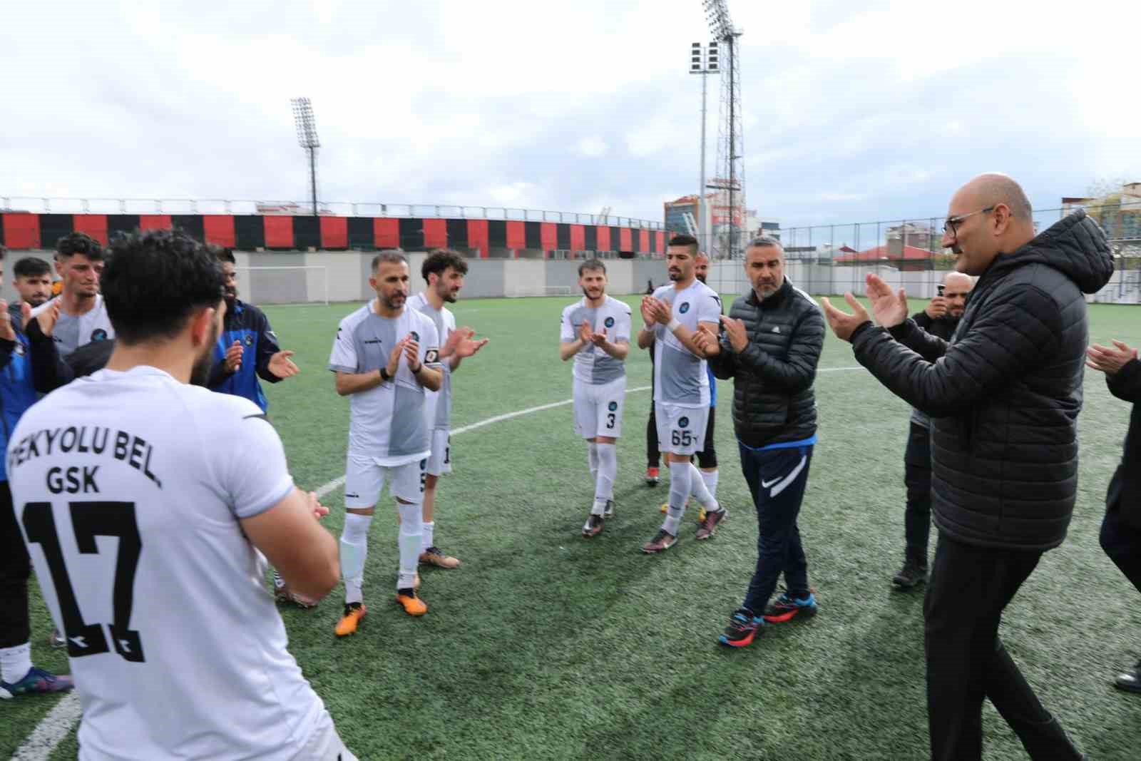 İpekyolu Belediyesi Gençlik ve Spor Kulübü lig şampiyonu oldu