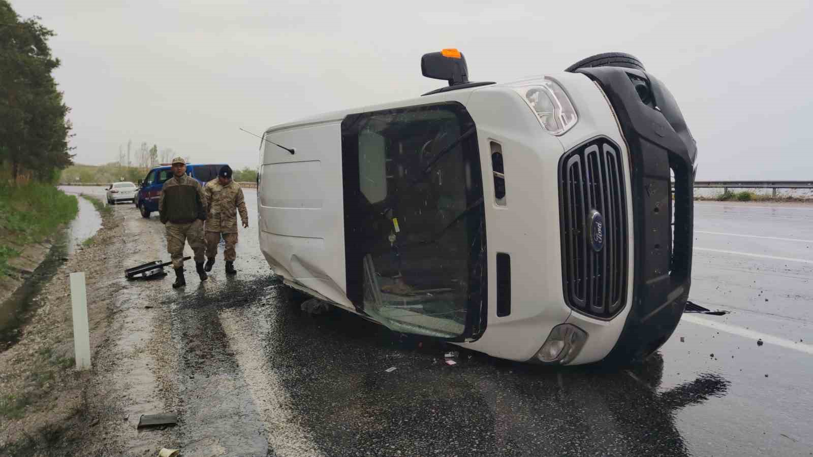 Van’da trafik kazası: 3 yaralı