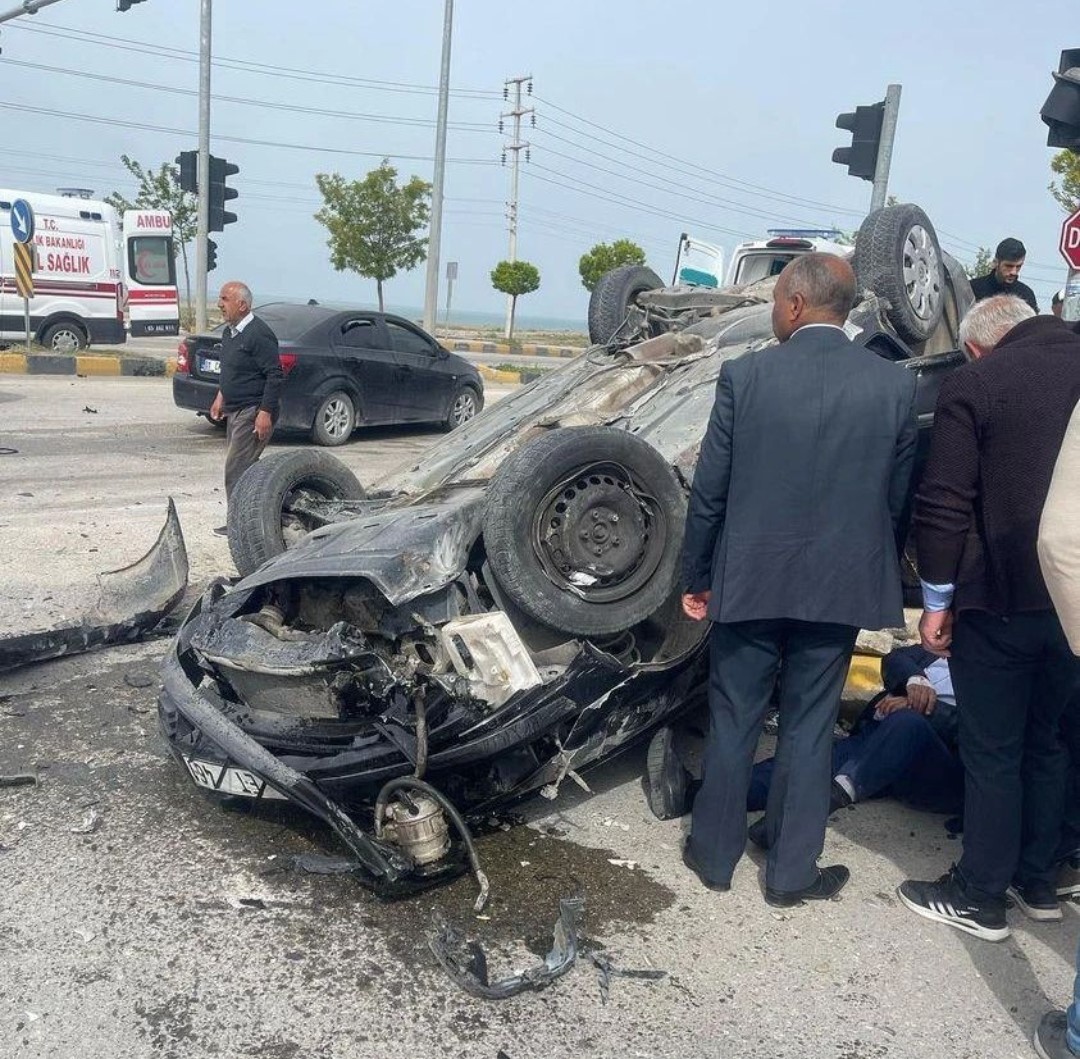 Van’da 2 ayrı trafik kazası: 4 yaralı