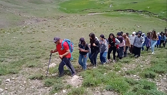 Özalp’te ‘Gençler Özalp ve Saray’ı Tanıyor’ projesi