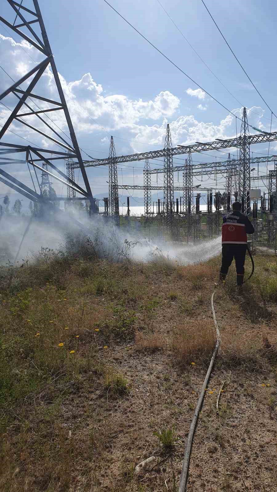 Hidroelektrik santrali arazisinde korkutan yangın