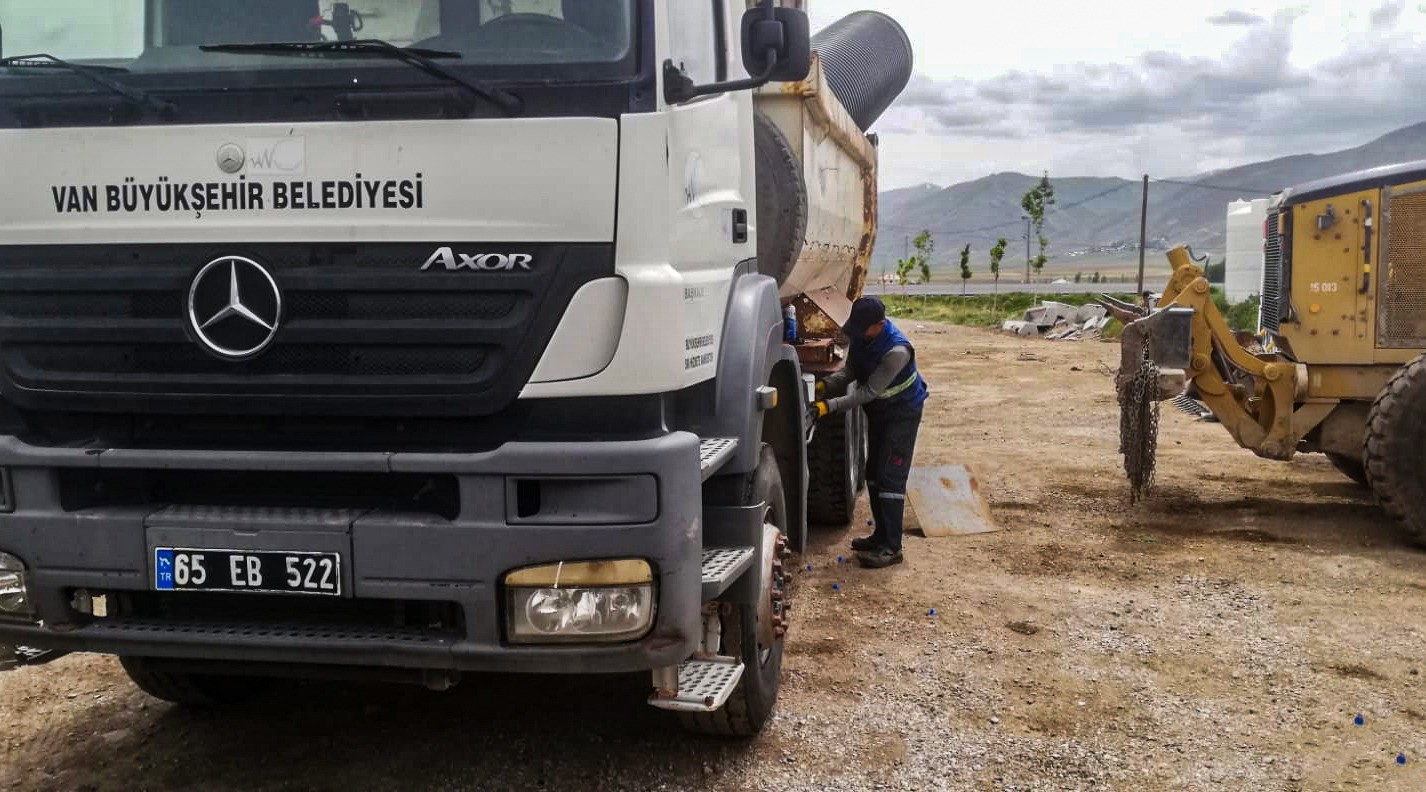 Van Büyükşehir Belediyesi 6 ayda 6 bin 78 bakım-onarım işi yaptı