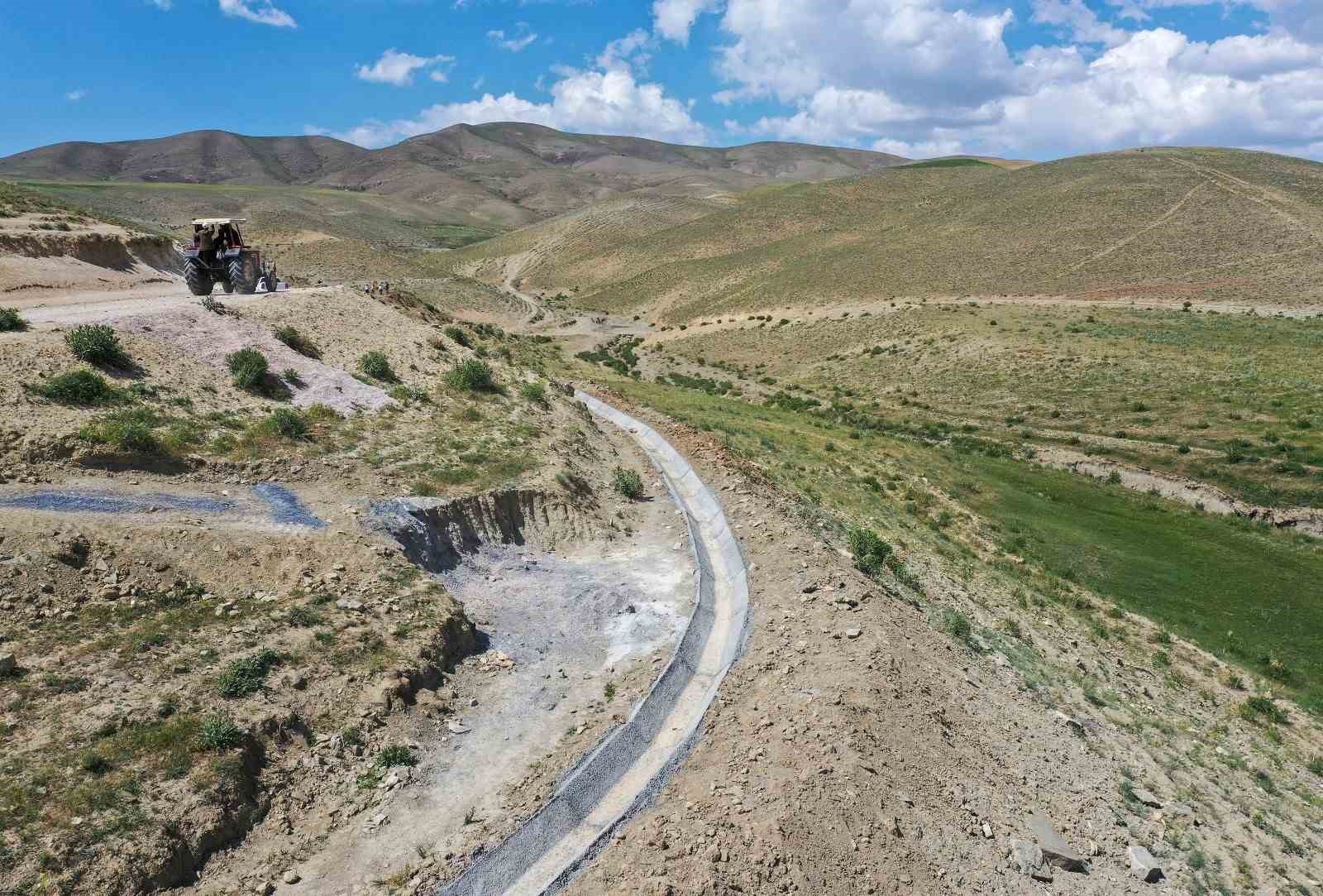 Van’da 150 hektarlık alan suya kavuşturuldu