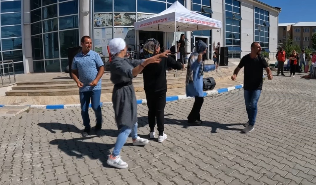 Erciş Gençlik Merkezinden yılsonu etkinliği