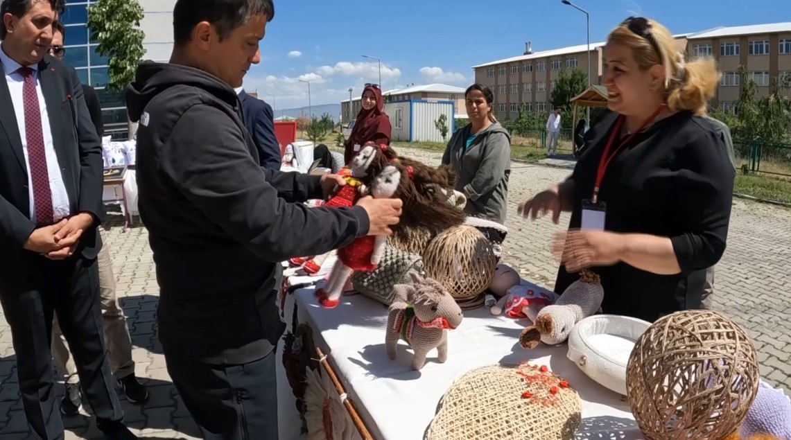 Erciş Gençlik Merkezinden yılsonu etkinliği